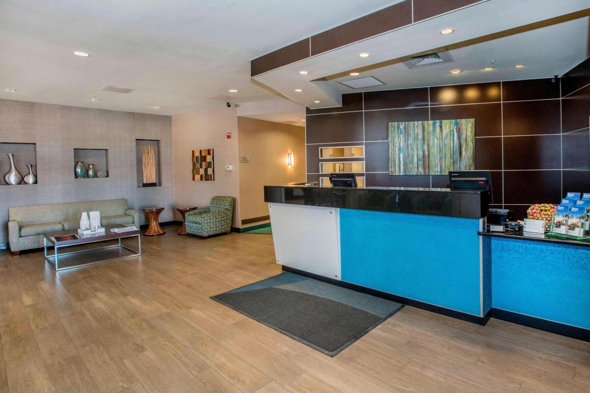 Springhill Suites By Marriott Pueblo Downtown Eksteriør bilde
